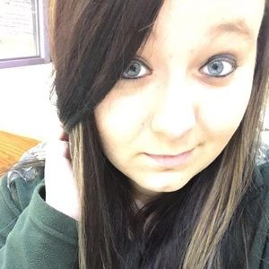 Meet your Posher, Brittney